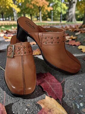 Clarks Bendables Women's 7.5M Leather Mule Clogs Cognac Tan Like New